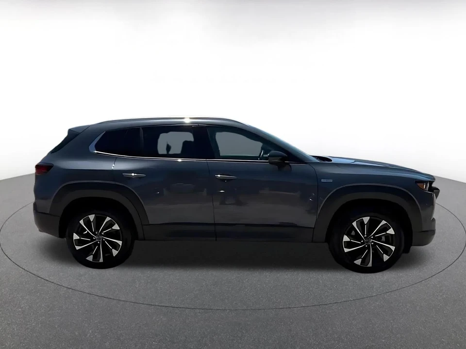2025 Mazda CX-50 - Image 13 of 31