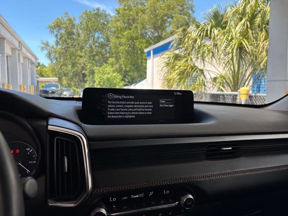 2025 Mazda CX-50 - Image 18 of 31