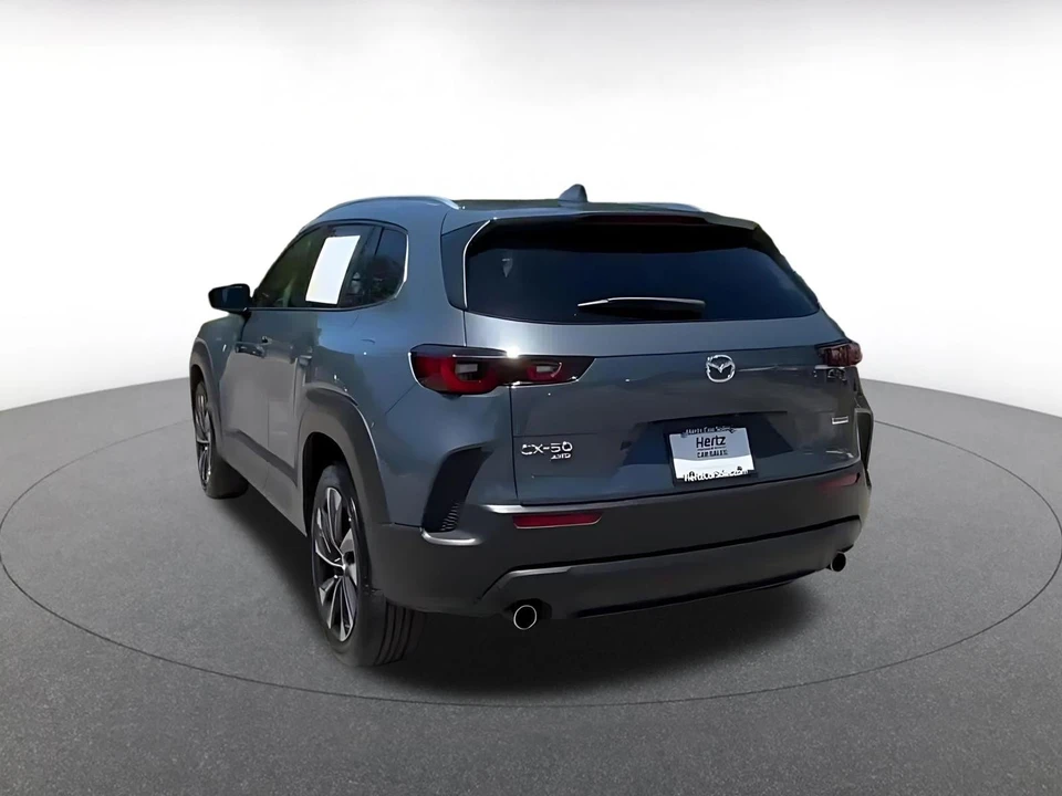 2025 Mazda CX-50 - Image 13 of 31
