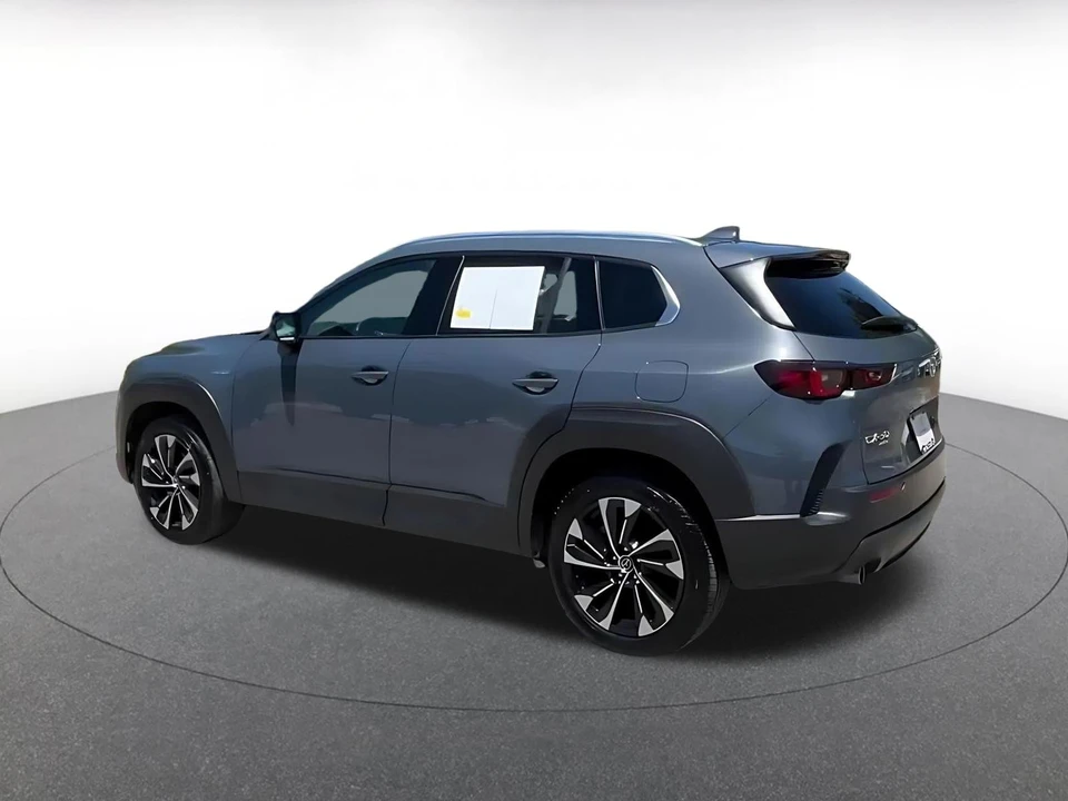 2025 Mazda CX-50 - Image 8 of 31
