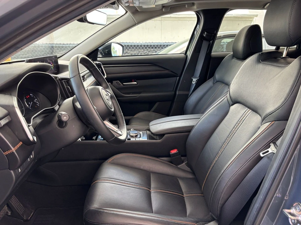 2025 Mazda CX-50 - Image 30 of 31