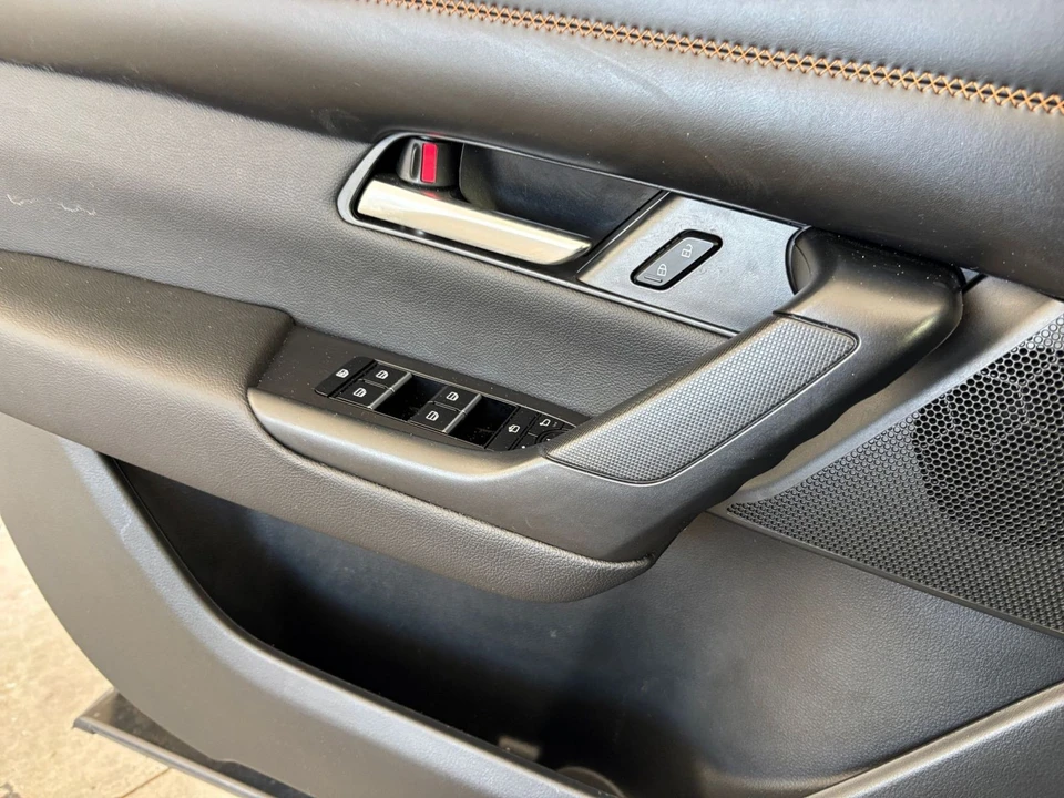 2025 Mazda CX-50 - Image 15 of 31