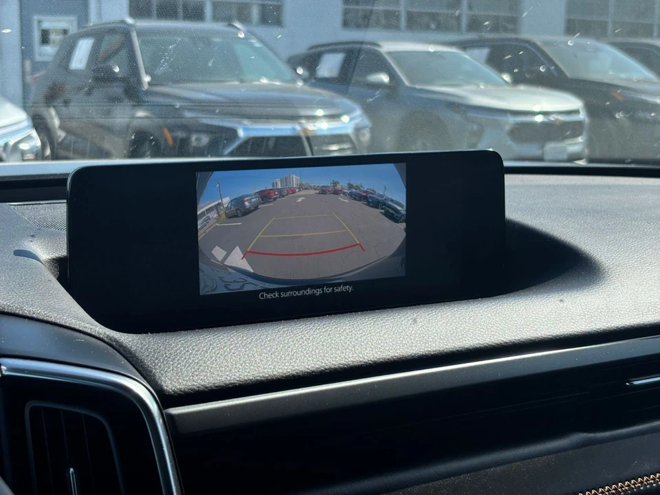 2025 Mazda CX-50 - Image 23 of 31