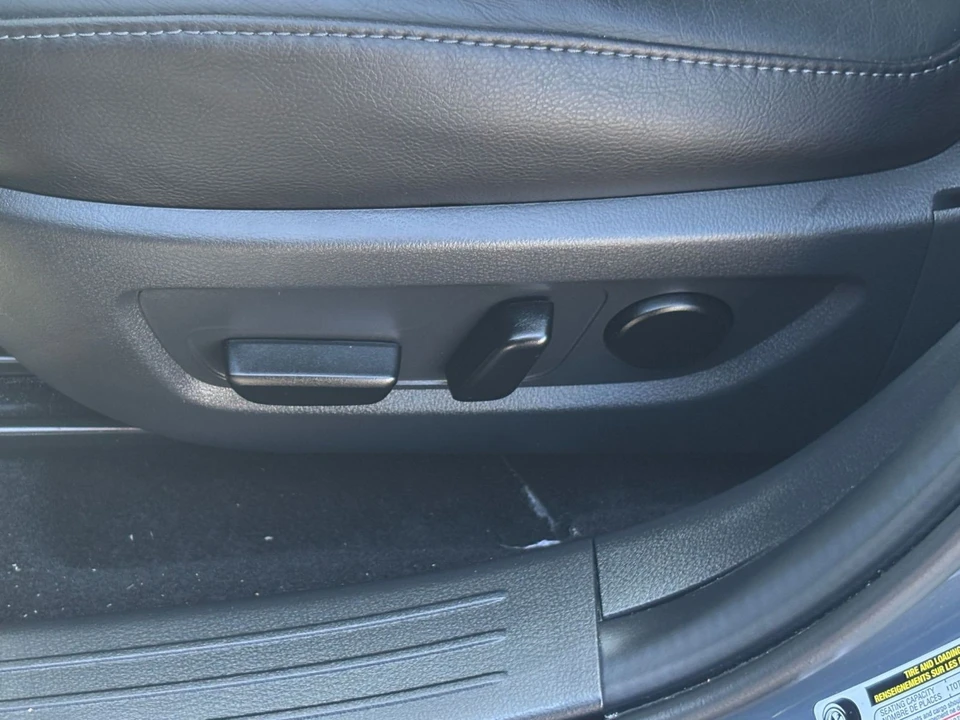 2025 Mazda CX-50 - Image 20 of 31