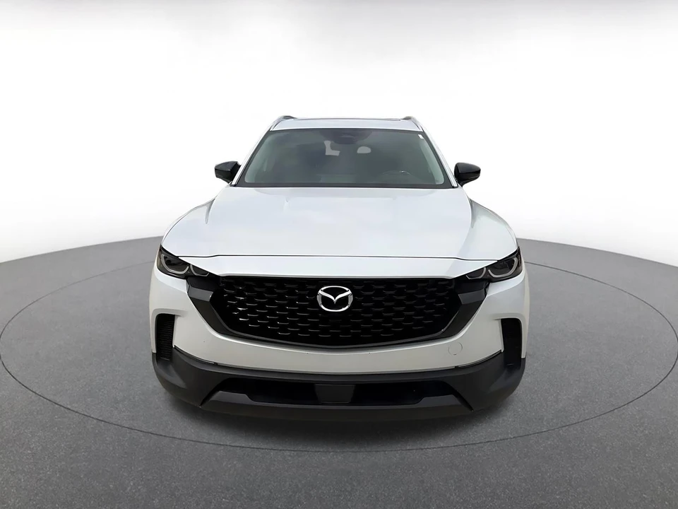 2025 Mazda CX-50 - Image 4 of 31