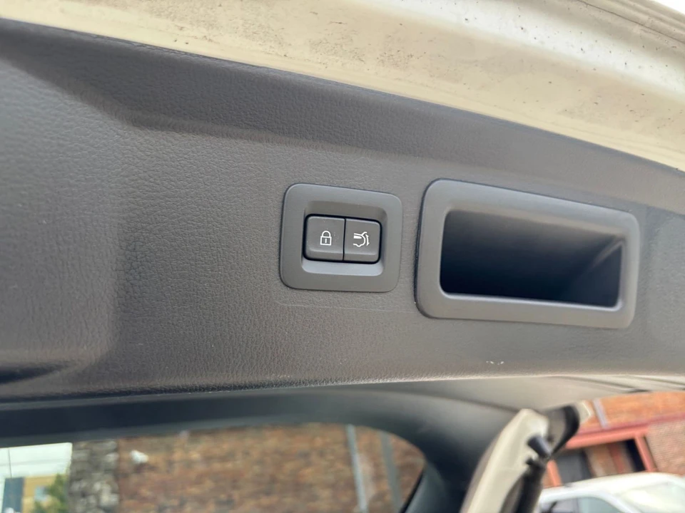 2025 Mazda CX-50 - Image 25 of 31