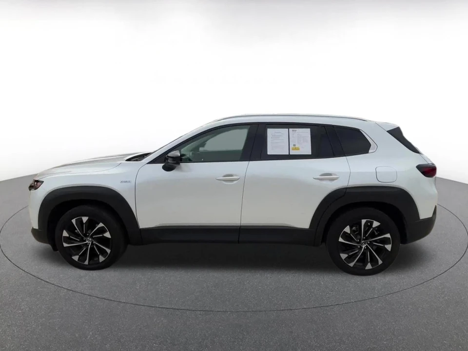 2025 Mazda CX-50 - Image 11 of 31