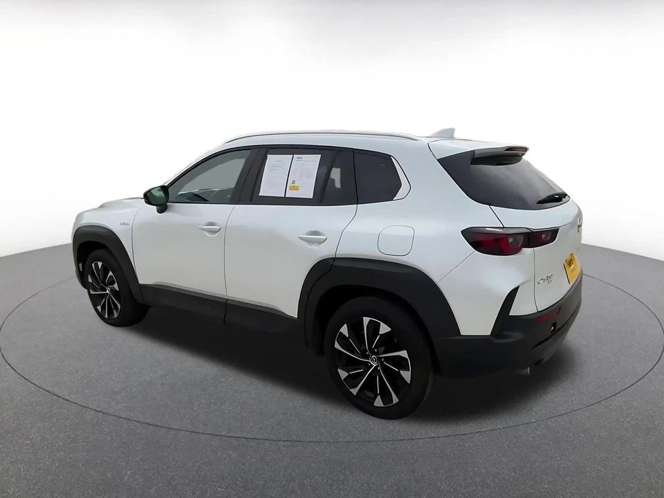 2025 Mazda CX-50 - Image 12 of 31
