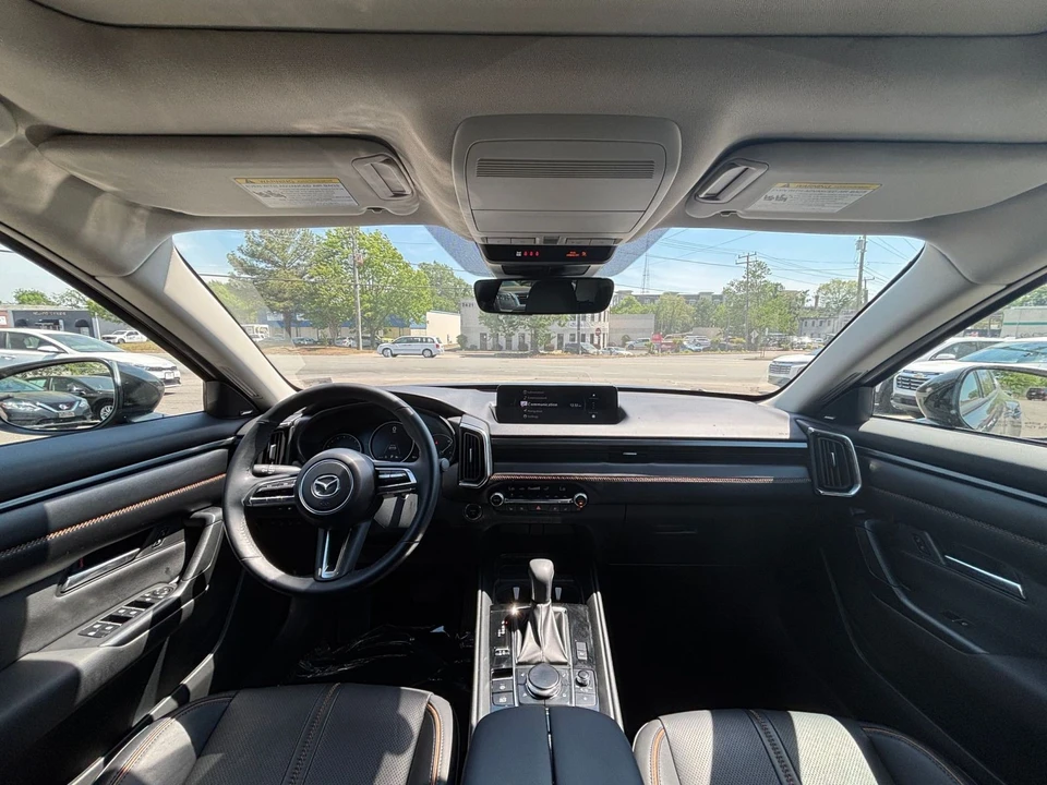 2025 Mazda CX-50 - Image 30 of 31