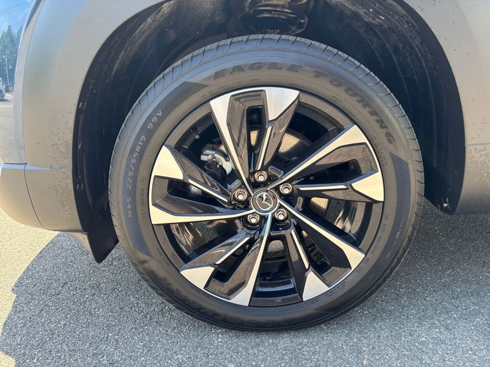 2025 Mazda CX-50 - Image 27 of 31