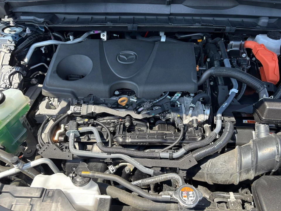 2025 Mazda CX-50 - Image 29 of 31