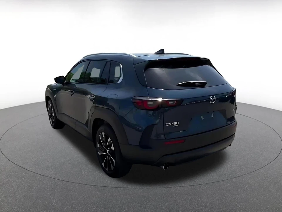 2025 Mazda CX-50 - Image 9 of 31