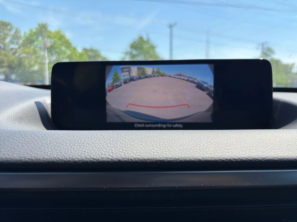 2025 Mazda CX-50 - Image 23 of 31