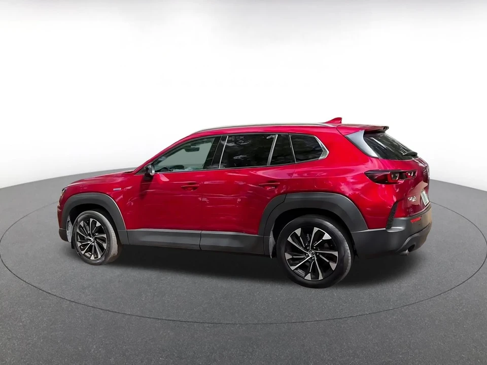 2025 Mazda CX-50 - Image 8 of 31