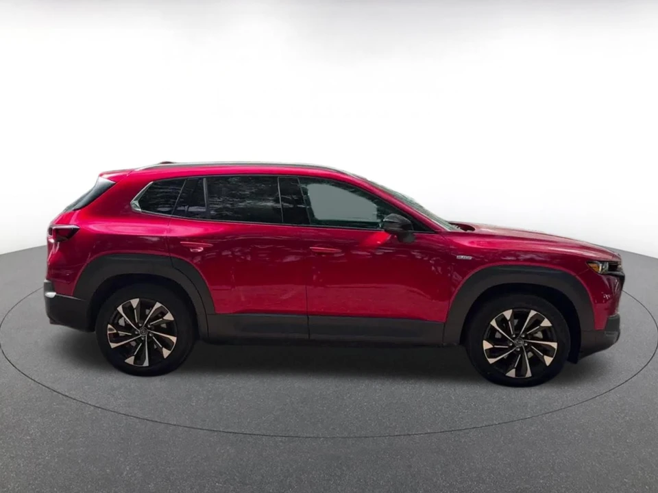 2025 Mazda CX-50 - Image 13 of 31