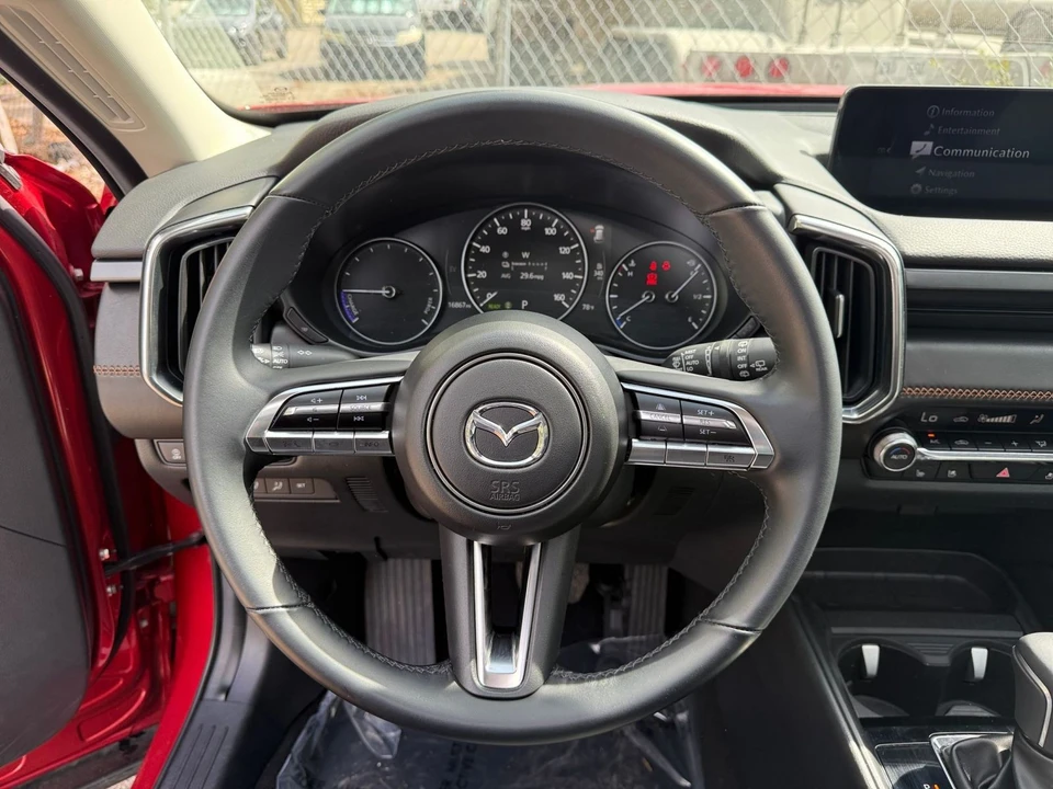 2025 Mazda CX-50 - Image 22 of 31