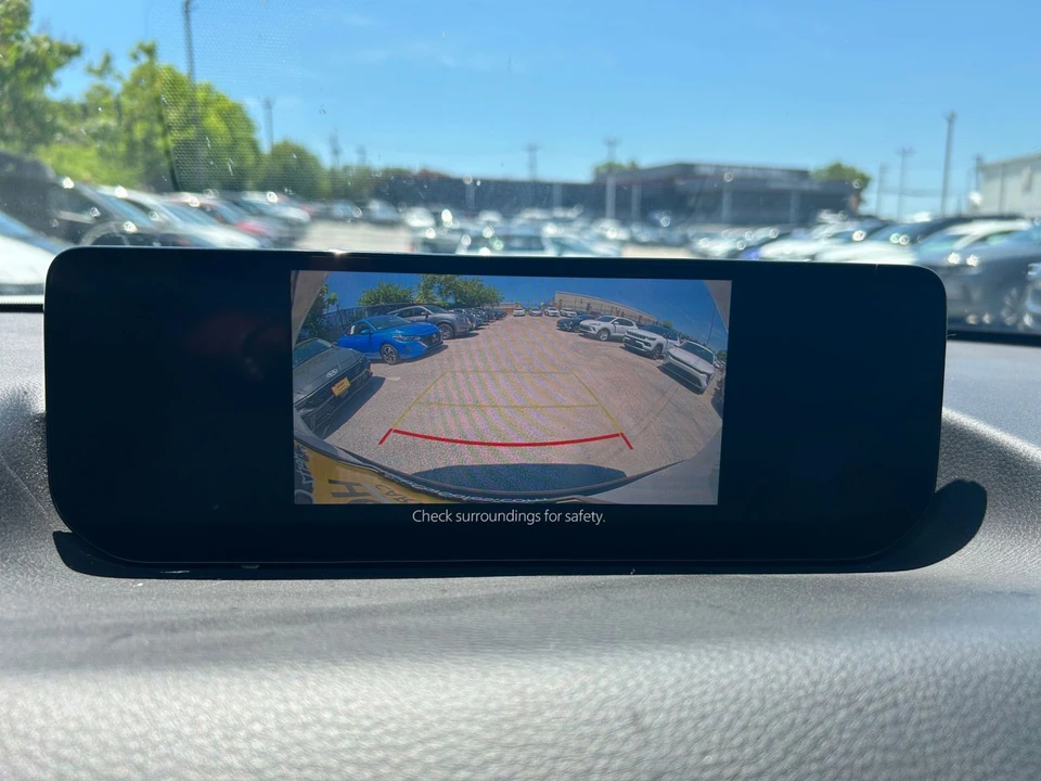 2025 Mazda CX-50 - Image 19 of 31