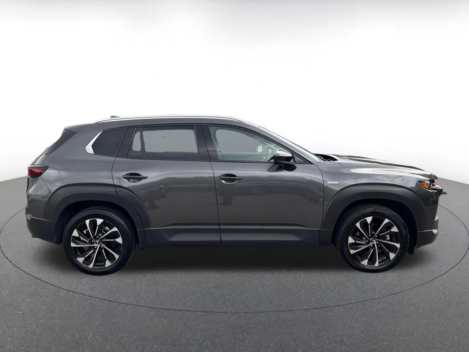 2025 Mazda CX-50 - Image 13 of 31