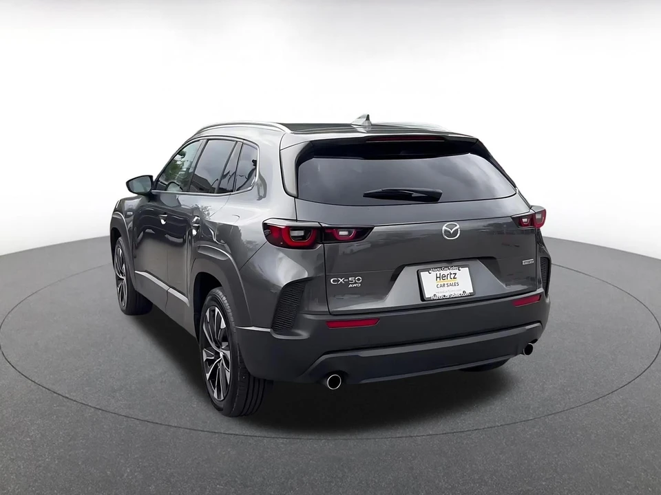 2025 Mazda CX-50 - Image 12 of 31