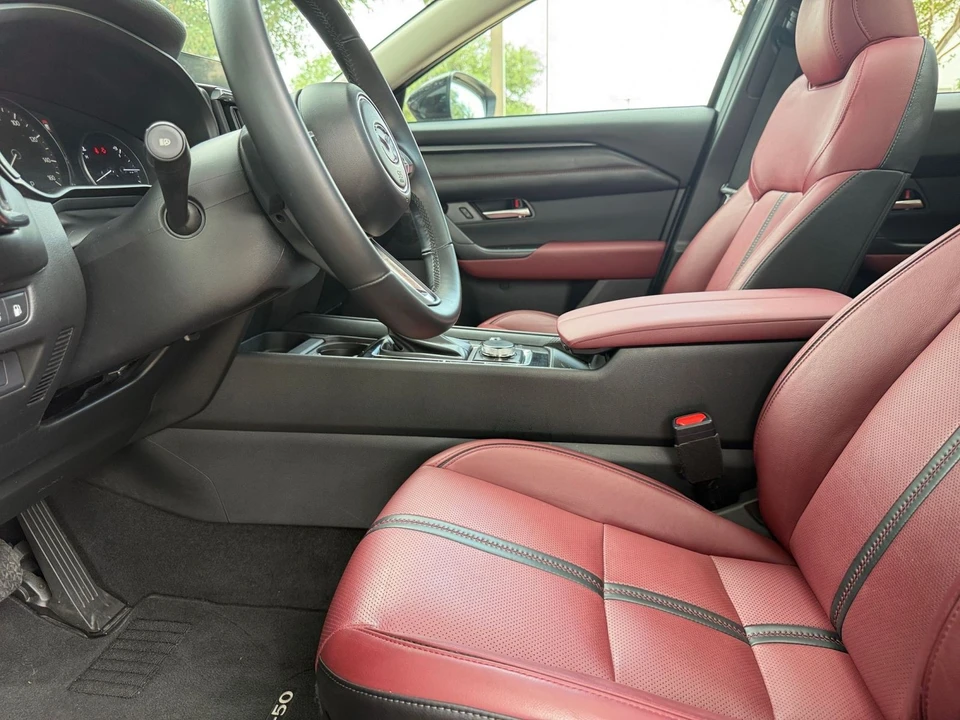 2025 Mazda CX-50 - Image 26 of 31