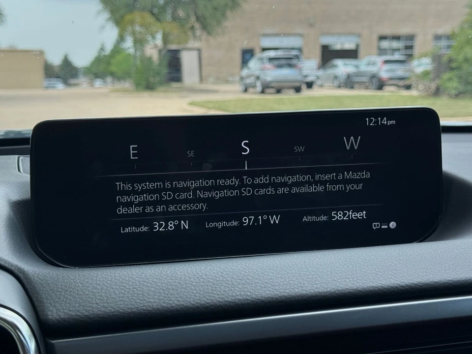 2025 Mazda CX-50 - Image 18 of 31