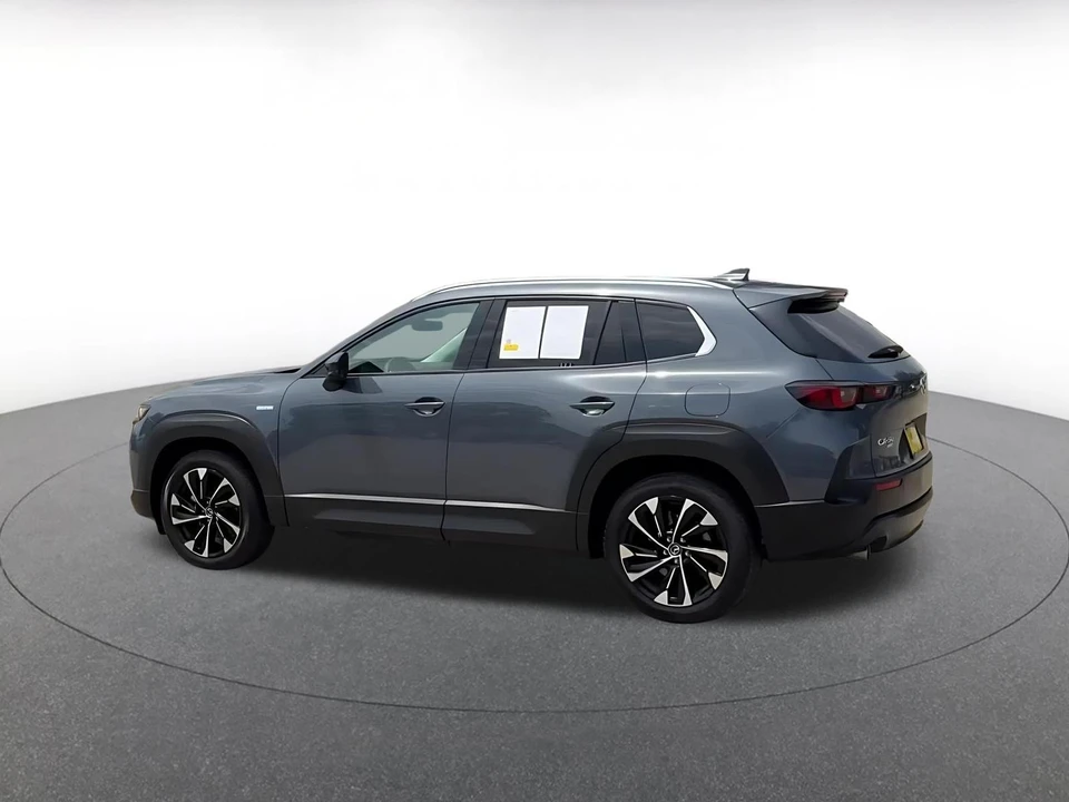 2025 Mazda CX-50 - Image 12 of 31