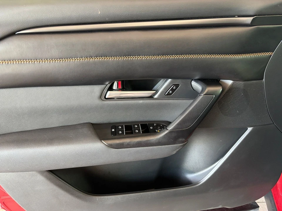 2025 Mazda CX-50 - Image 17 of 31