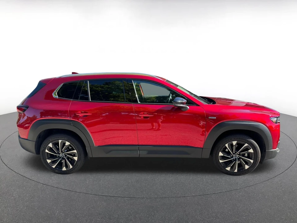 2025 Mazda CX-50 - Image 15 of 26