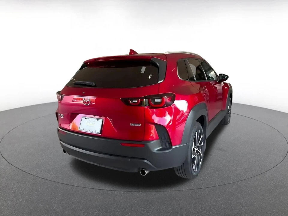 2025 Mazda CX-50 - Image 14 of 31