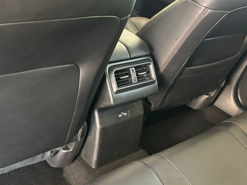 2025 Mazda CX-50 - Image 22 of 31