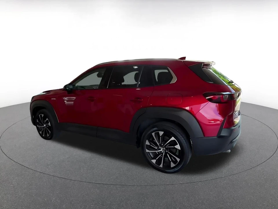 2025 Mazda CX-50 - Image 11 of 31