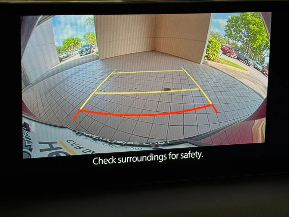 2025 Mazda CX-50 - Image 27 of 31