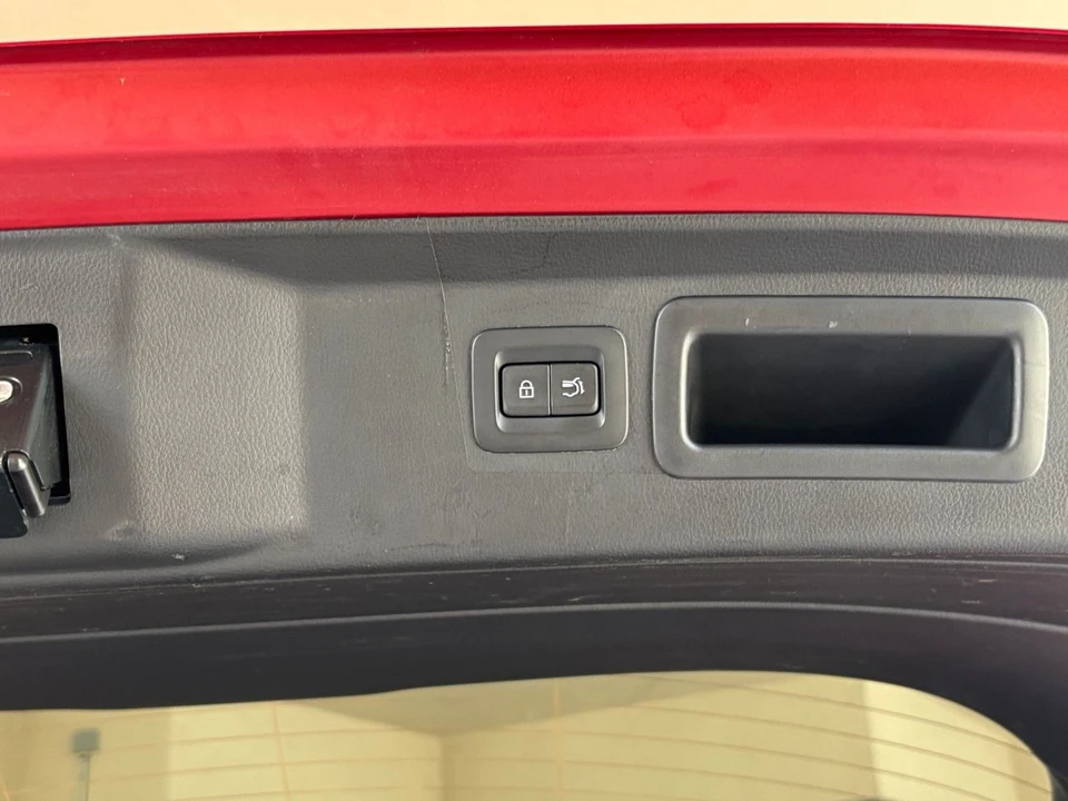 2025 Mazda CX-50 - Image 25 of 31