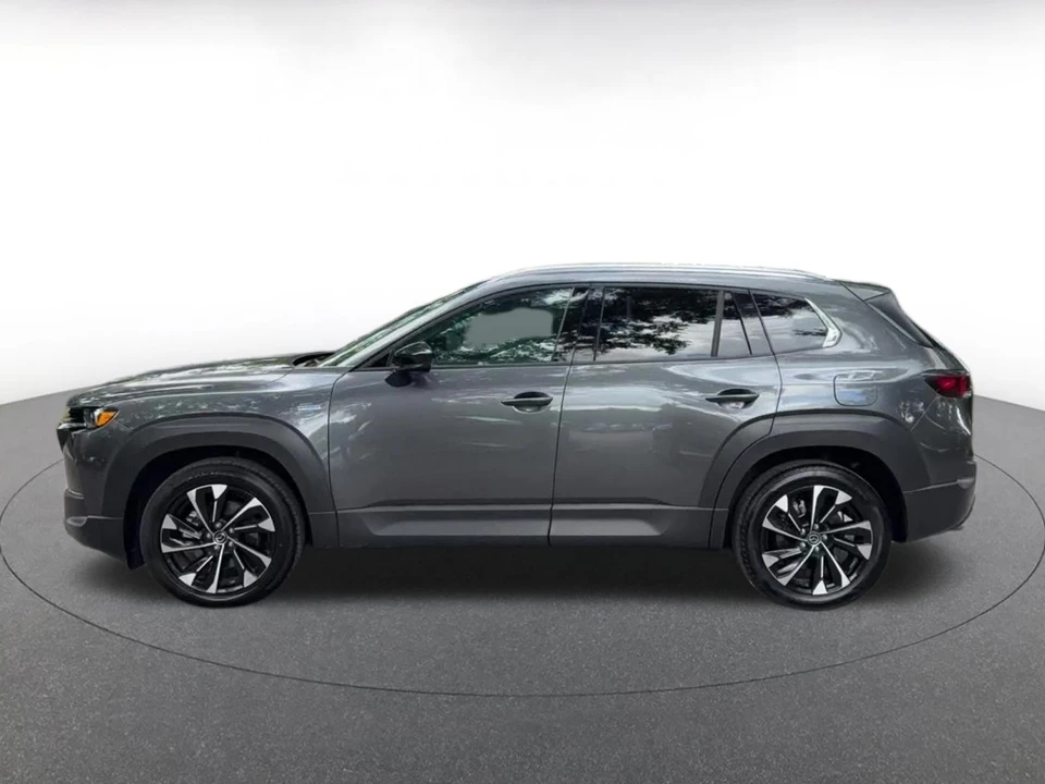 2025 Mazda CX-50 - Image 11 of 31