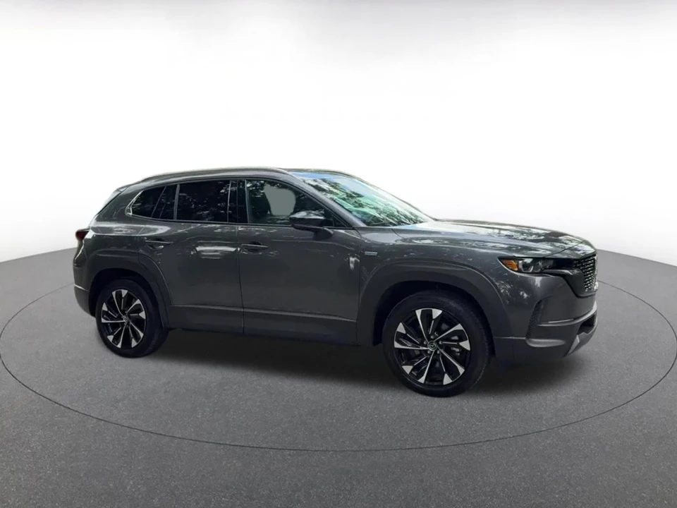 2025 Mazda CX-50 - Image 2 of 31