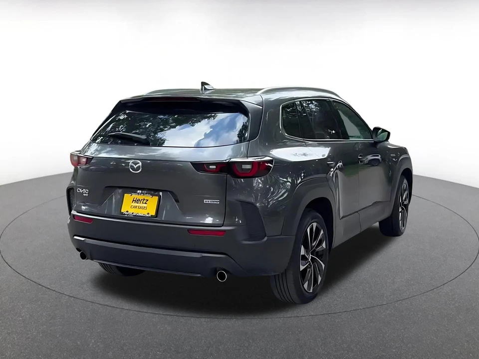 2025 Mazda CX-50 - Image 18 of 31