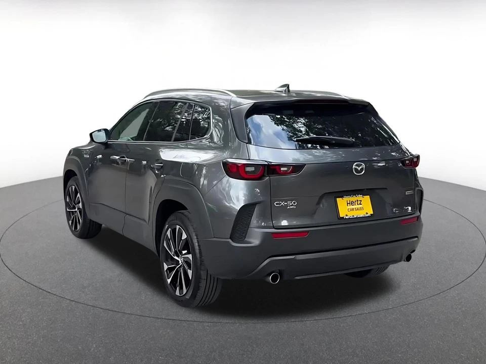 2025 Mazda CX-50 - Image 14 of 31