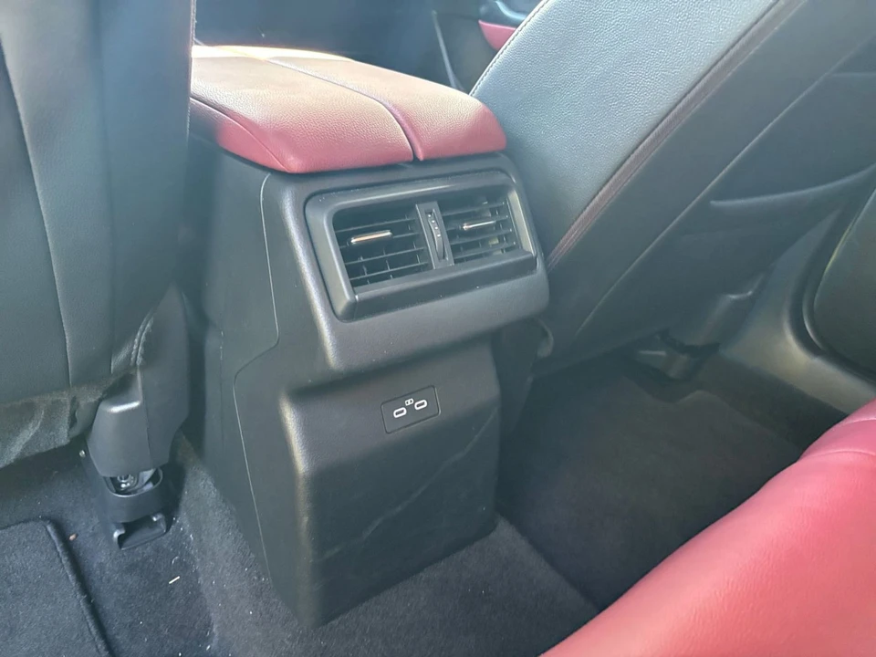 2025 Mazda CX-50 - Image 27 of 31