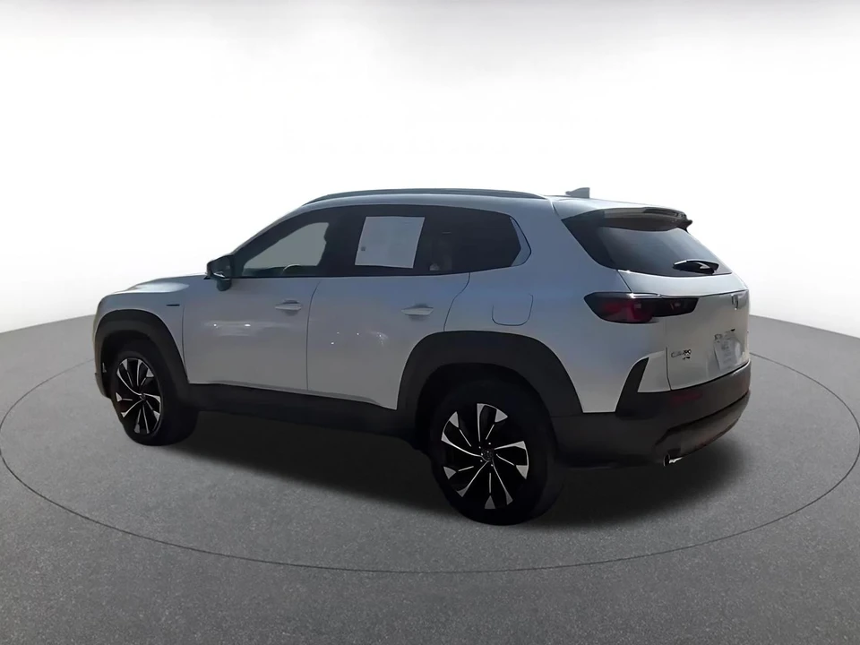 2025 Mazda CX-50 - Image 12 of 31