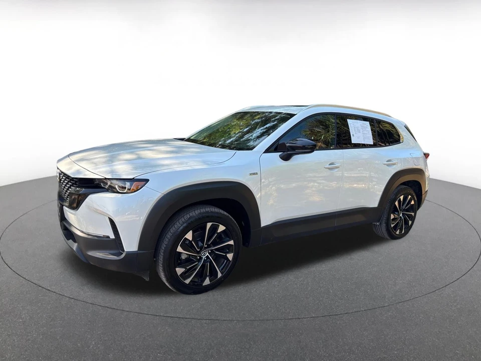 2025 Mazda CX-50 - Image 4 of 31