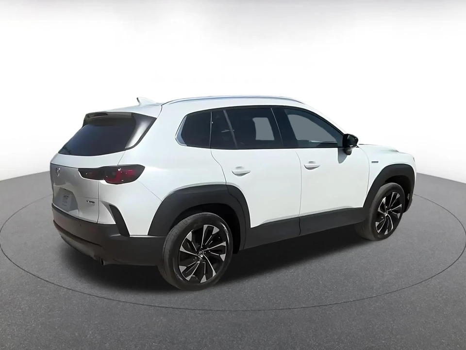2025 Mazda CX-50 - Image 16 of 31