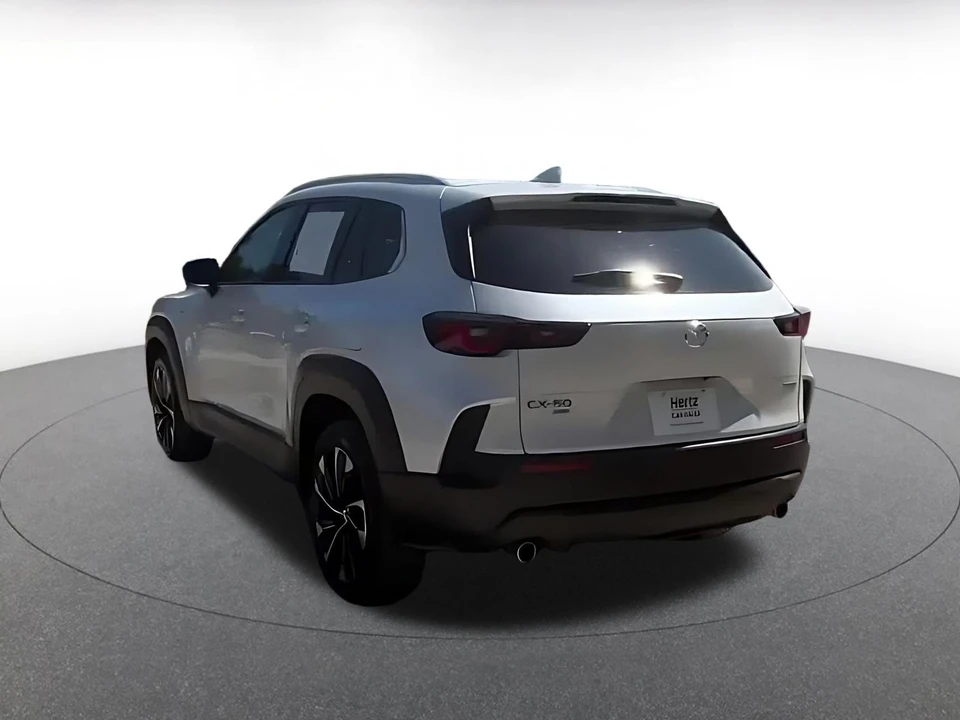 2025 Mazda CX-50 - Image 13 of 31