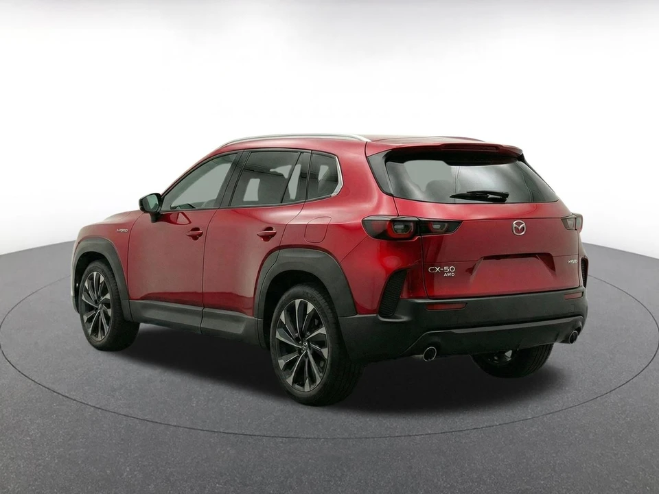 2025 Mazda CX-50 - Image 8 of 24