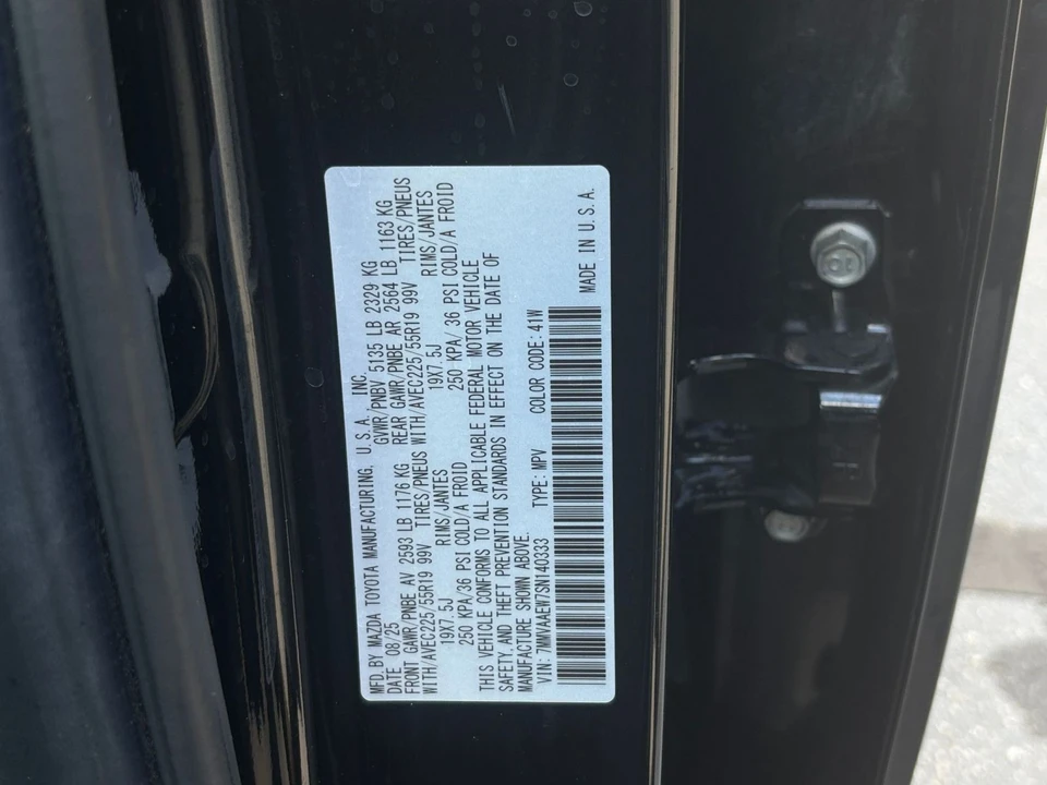 2025 Mazda CX-50 - Image 28 of 31