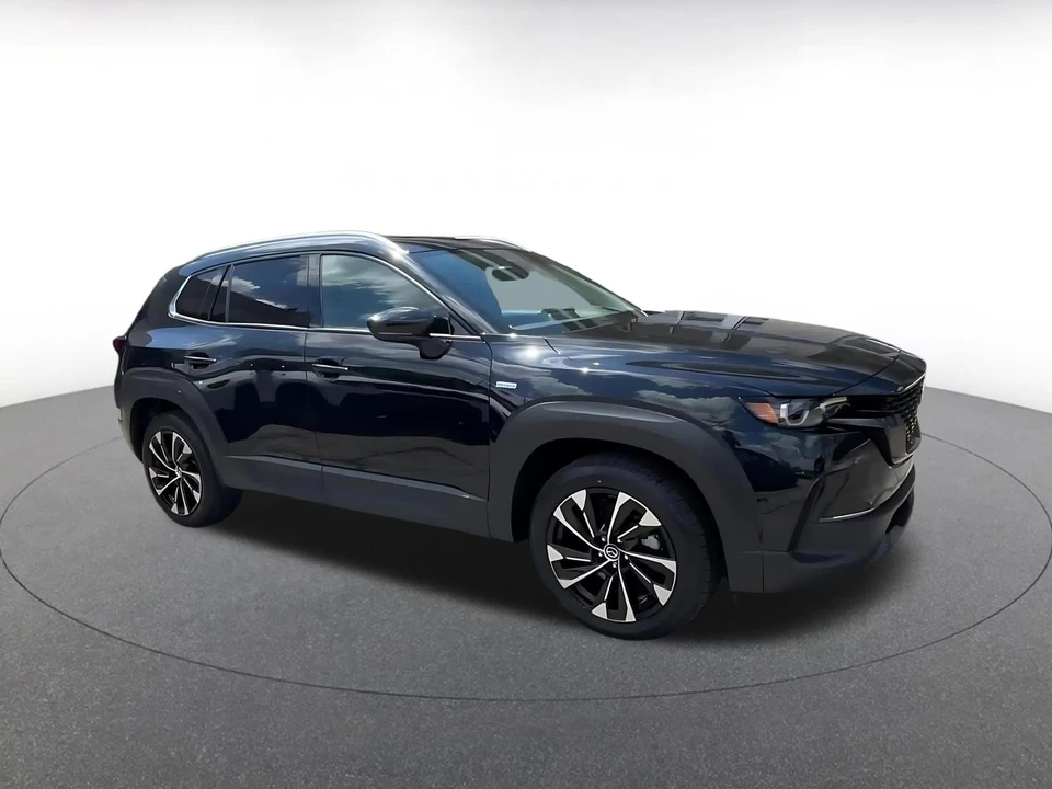 2025 Mazda CX-50 - Image 2 of 31
