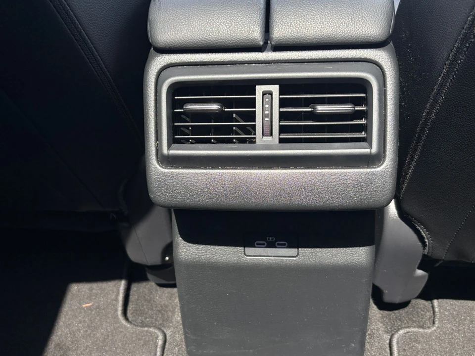 2025 Mazda CX-50 - Image 22 of 31