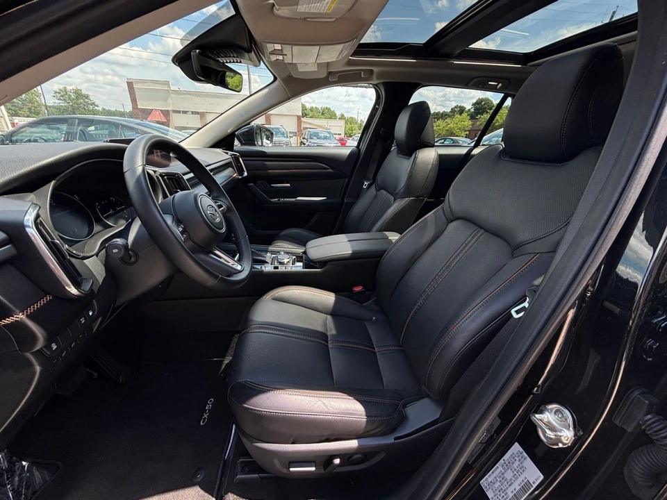 2025 Mazda CX-50 - Image 25 of 31