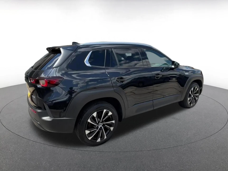 2025 Mazda CX-50 - Image 14 of 31
