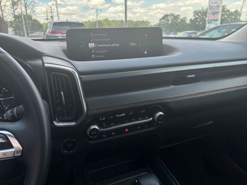 2025 Mazda CX-50 - Image 18 of 31