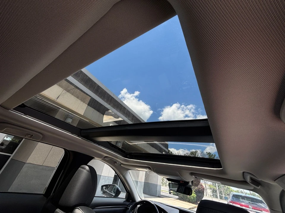 2025 Mazda CX-50 - Image 27 of 31